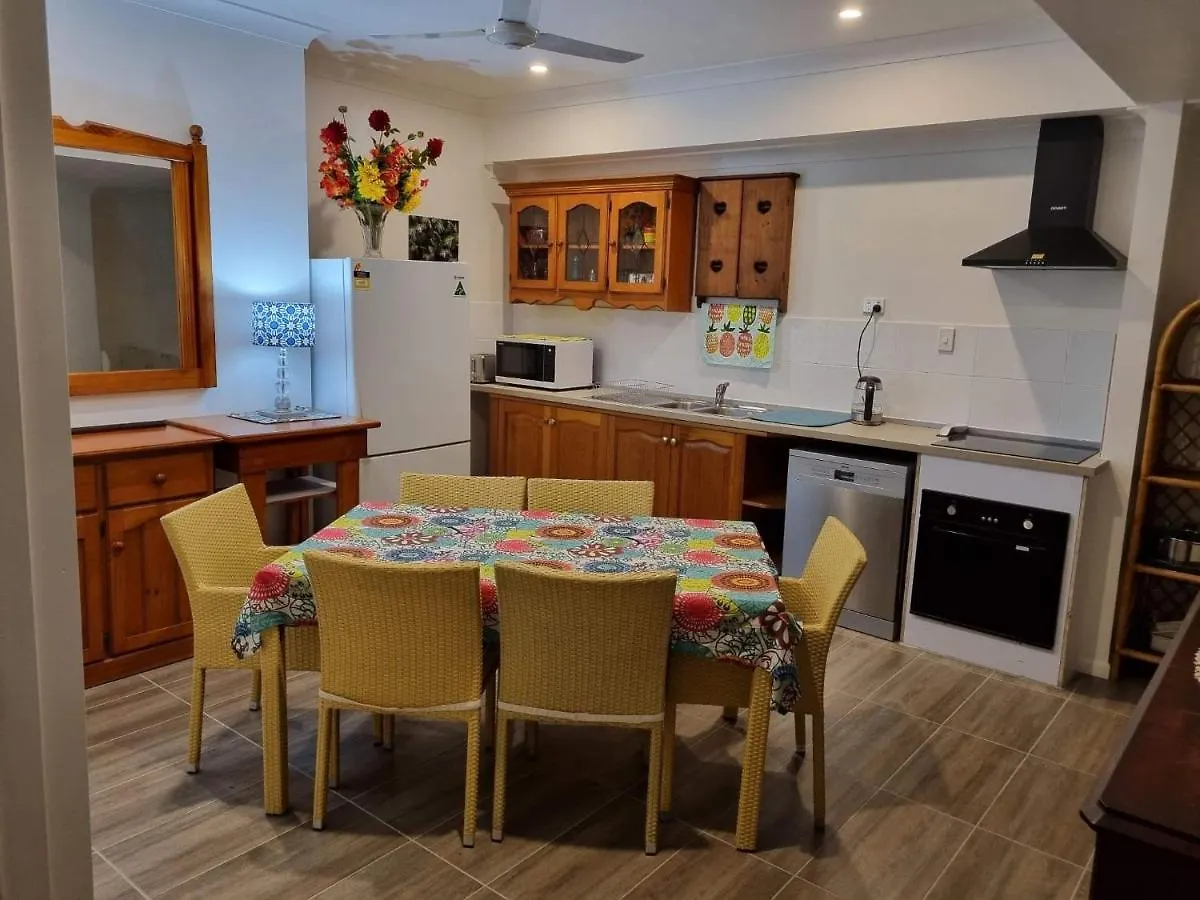 Maryborough'S Rainforest Retreat Hotel Australia